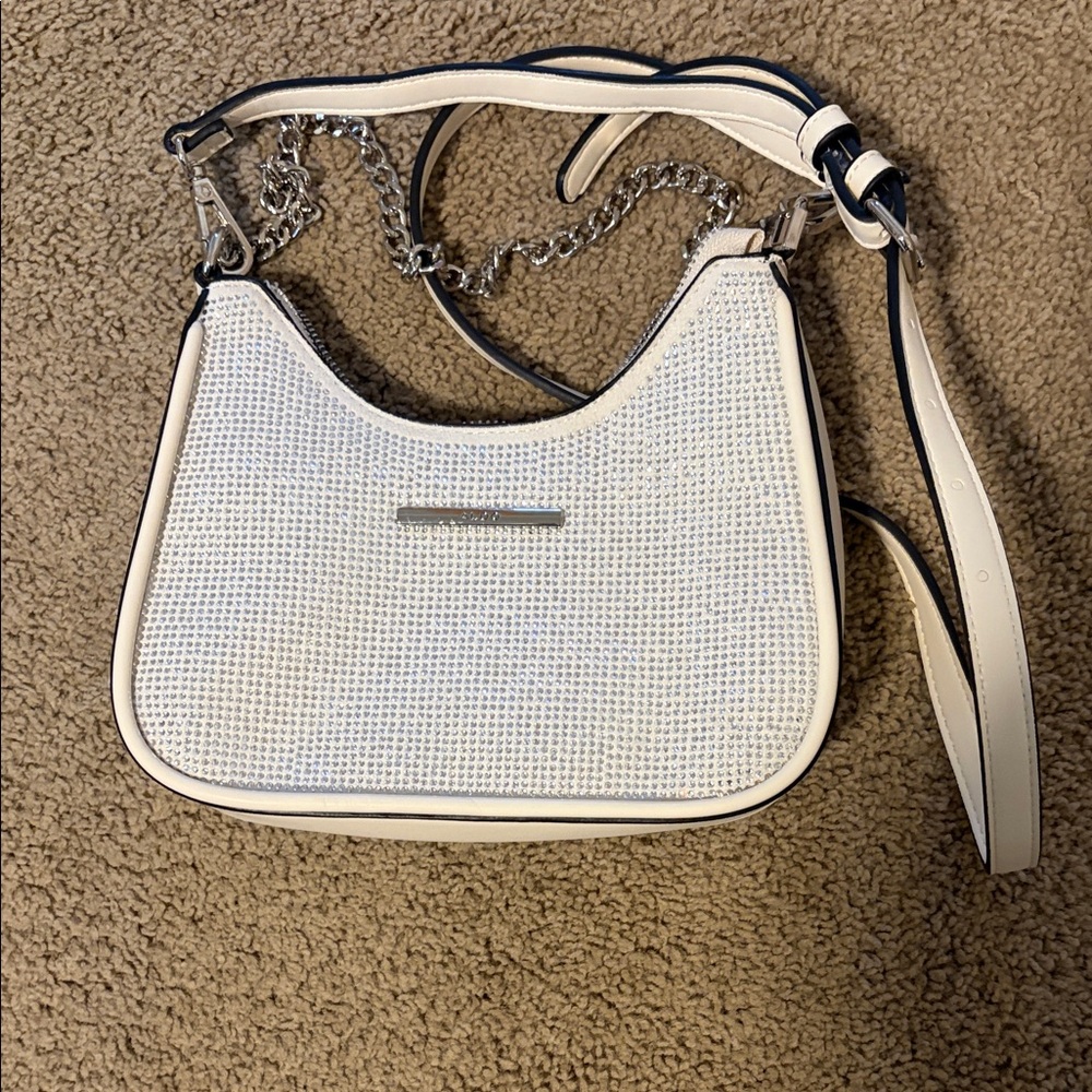 White Women’s Shoulder Bag with Chain Accent